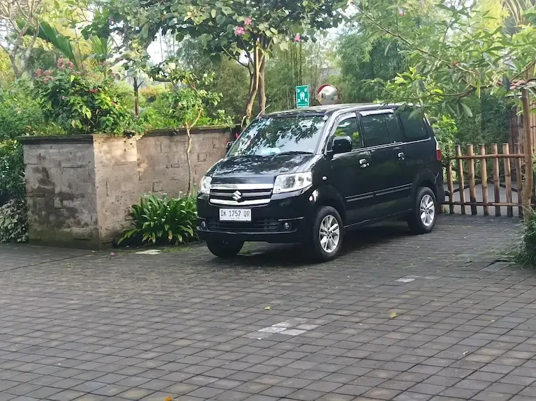 Ubud to Amed Private Taxi – MedyTrips